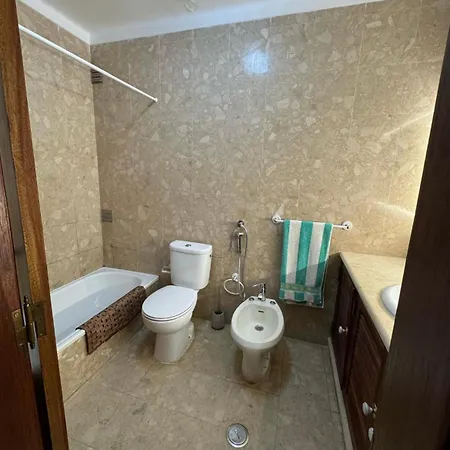 ホームステイ Costa Caparica Beautiful コスタ・ダ・カパリカ