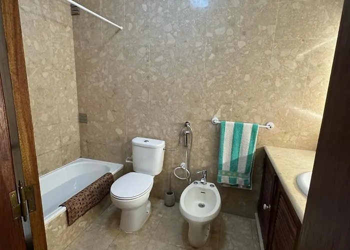 Δωμάτια σε οικογενειακή κατοικία Costa Caparica Beautiful Costa de Caparica