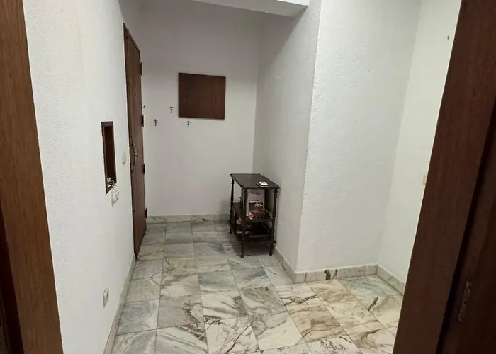 Costa Caparica Beautiful Δωμάτια σε οικογενειακή κατοικία *