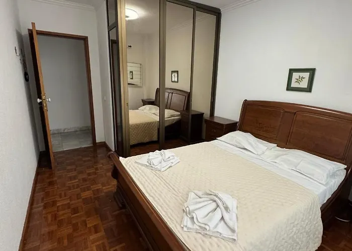 Δωμάτια σε οικογενειακή κατοικία Costa Caparica Beautiful *